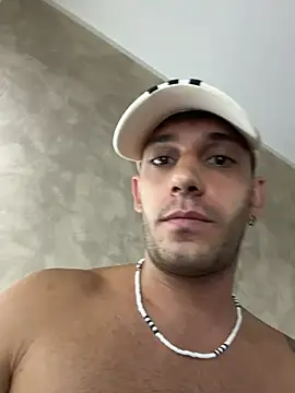 Chat +18 de Manu2620xxl ao vivo