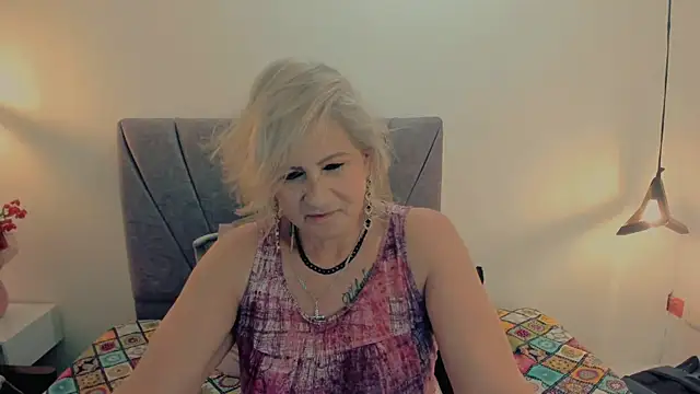 ScarletHoot_ – Live XXX-chat