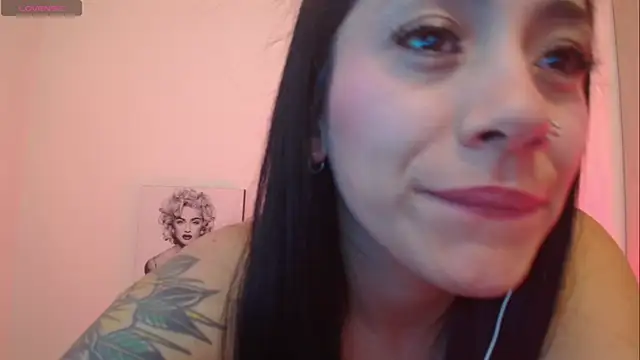 XXX chat uživo modela Millie_bobby