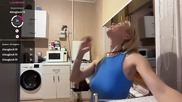 XXX chat uživo modela AngelJeni