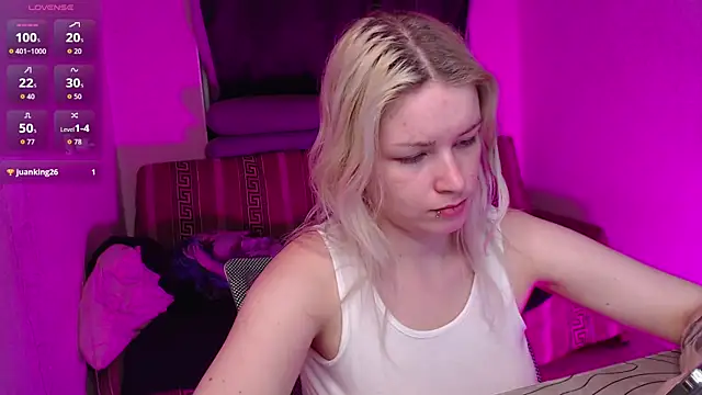 Chat XXX en directo de CherryNight6