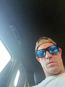JockNThirsty Show in webcam