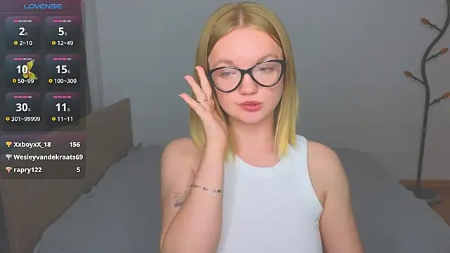StellaBunny's Live XXX Chat
