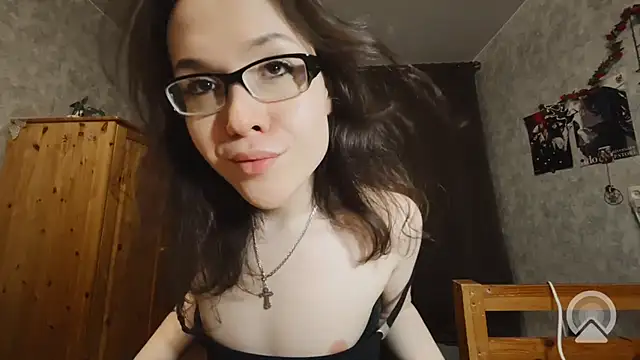 RachelSav élő XXX-chatje
