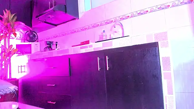 Emma-evans' Live XXX Chat