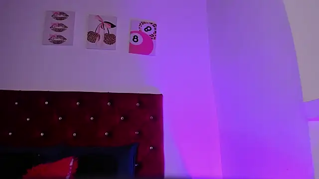 kittymonroe1 live XXX chat