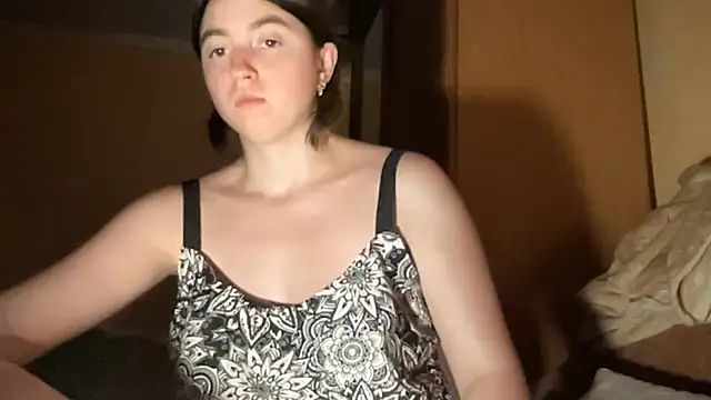 Aphr0ditee Adlı Modelin Canlı XXX Sohbeti