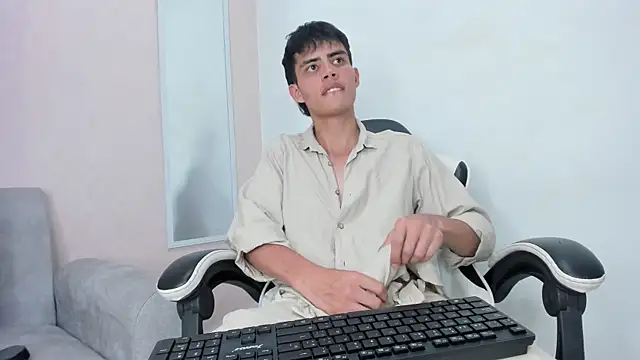 Czat XXX na żywo – Thiago_Firee