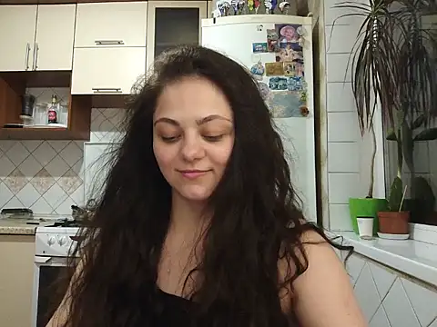 _Mikky_lil_ élő XXX-chatje
