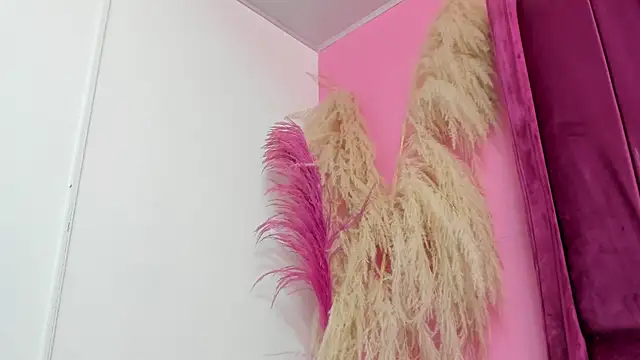 Онлайн чат XXX miajhonsonx