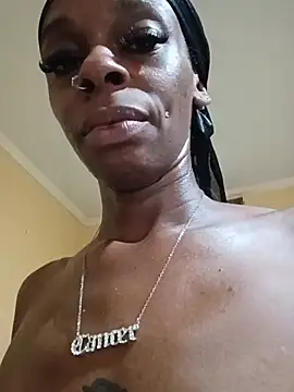Jasmine_FullsShine Adlı Modelin Canlı XXX Sohbeti