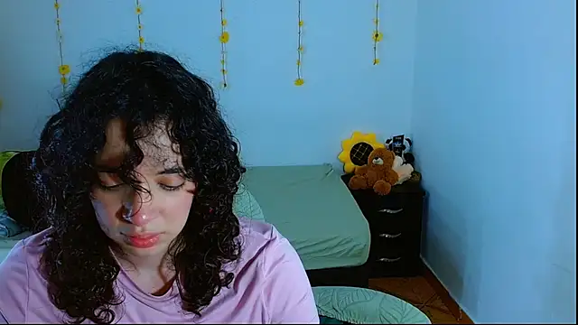 sajecrismaa's Live XXX Chat