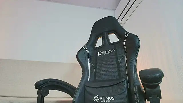DAMIAN_VIPER – Naživo XXX chat