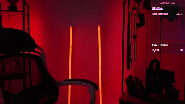CyberXGoddess élő XXX-chatje