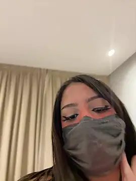 הופעת וובקאם של Ahlam7578