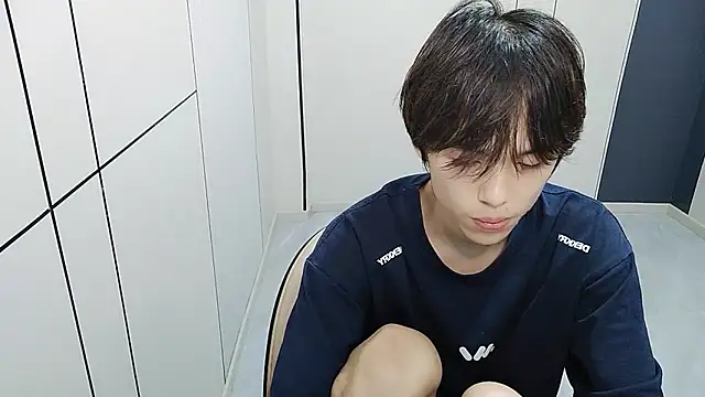 T2028T Live XXX-Chat