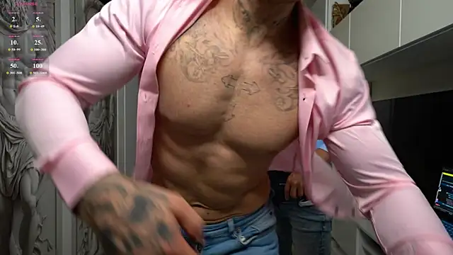 NickHOWLEN Adlı Modelin Canlı XXX Sohbeti