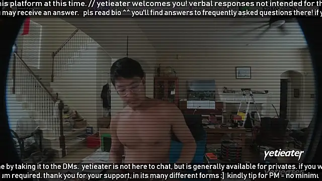 Chatroom XXX en direct de yetieater