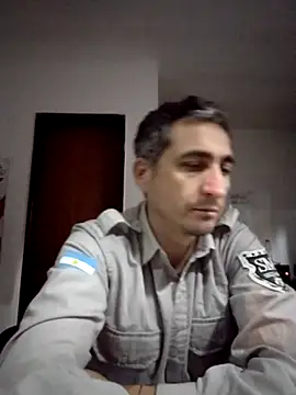 Chat +18 de Alejandro83bsf ao vivo