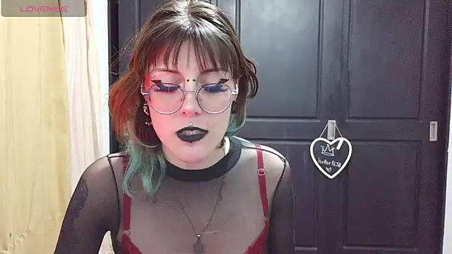 Rossiee_huntt's Live XXX Chat