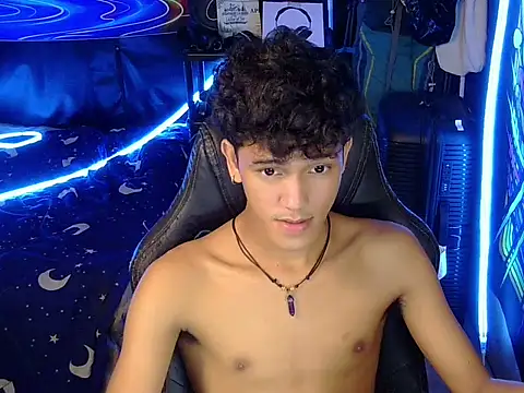 Chat XXX ao vivo de hugekenbigcock