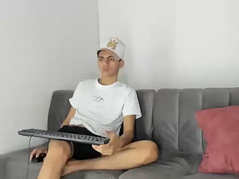 Charlie_Scorpion's Live XXX Chat