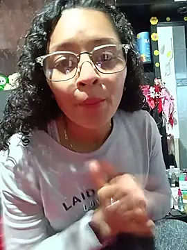 Chatroom XXX en direct de Estrella2001