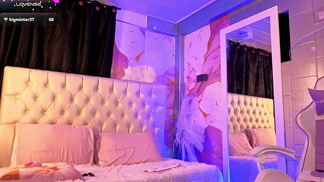 Chatroom XXX en direct de Luna_Sissy_