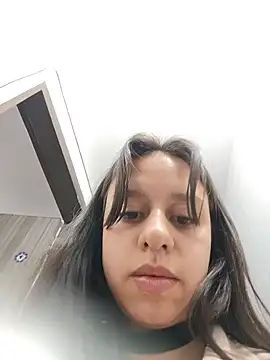 sukiichan69's Live XXX Chat