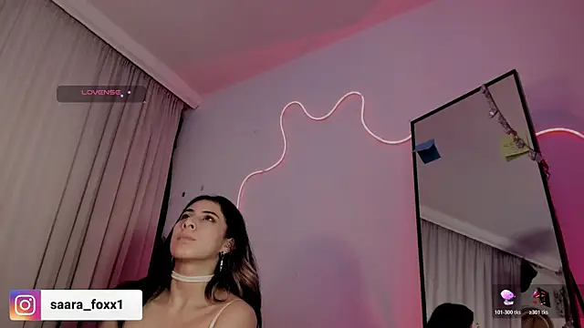 Sara_Foxx1 Live XXX-Chat