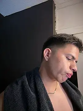 Chat XXX en directo de Niicky1_