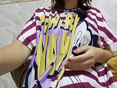 Sellena2 Adlı Modelin Canlı XXX Sohbeti