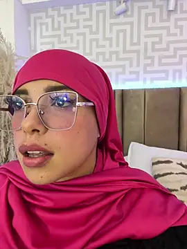 XXX chat uživo modela naishaa_