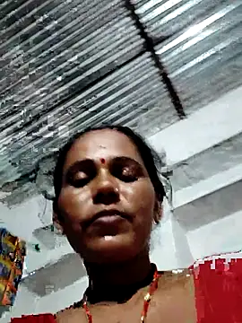 Sonambhabhi70 在線直播表演