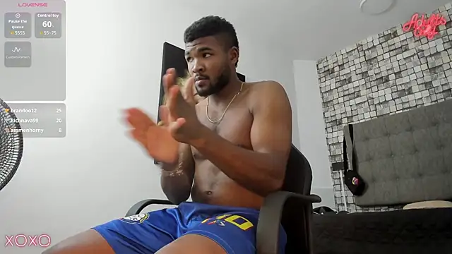 Juan_123__ – Naživo XXX chat