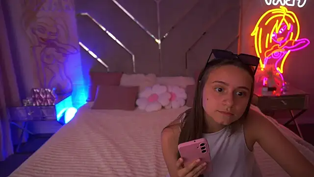 XXX chat uživo modela TinyNatalie