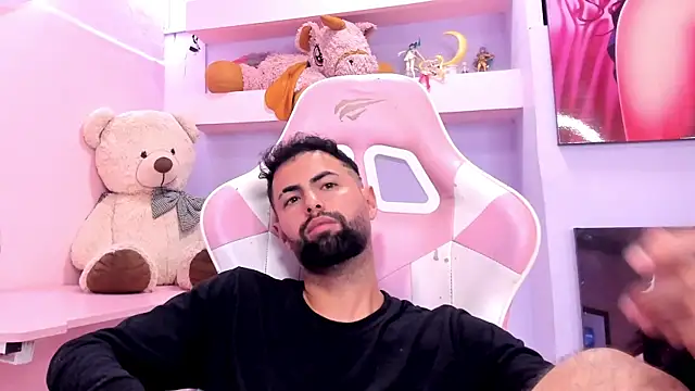 AndrewCrooss Live XXX-chat