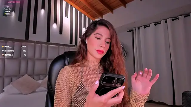 XXX chat uživo modela GiannaWatson