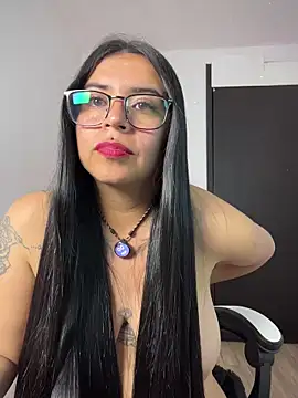 Devilsweet17's Live XXX Chat