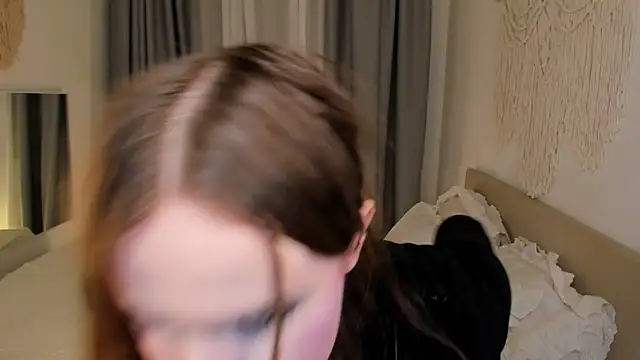 XXX chat uživo modela EffieMinki