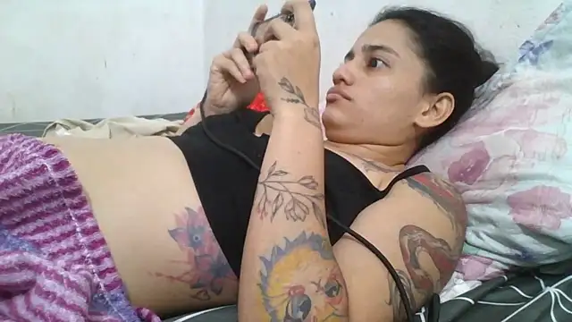 แชท XXX สดของ girl_tits