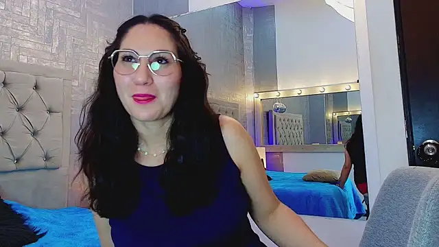 دردشة Antonella_Saa الجنسية المباشرة