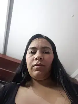 XXX chat uživo modela Karla__Morrison