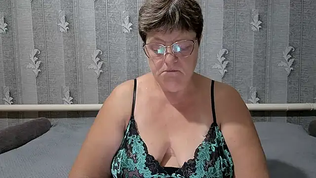 ElzaJewel Chat XXX in diretta