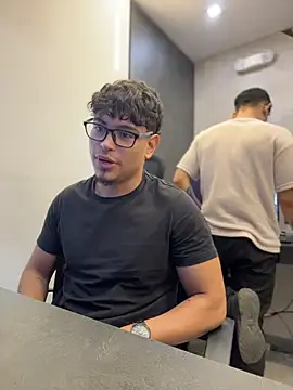 alekzamo's Webcam Show