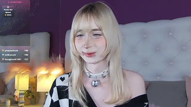 cutetomie élő XXX-chatje