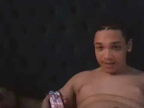 Show modela KENYKEILA na web-kameri
