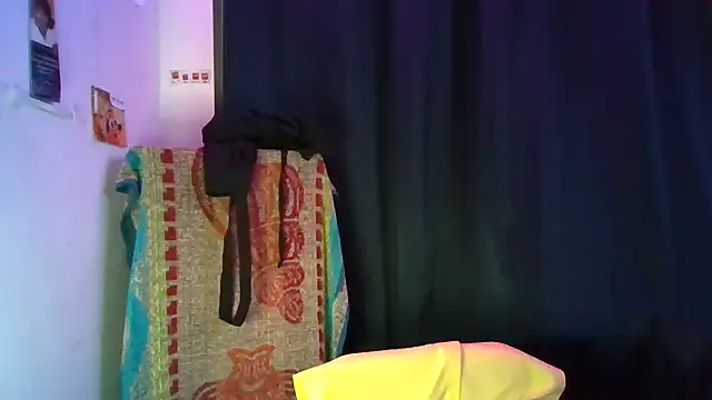 vexahleah's Live XXX Chat