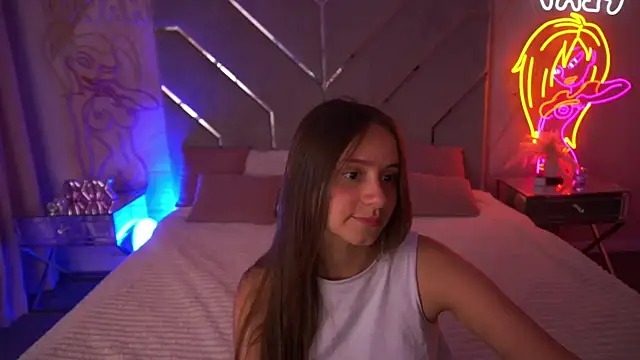 Živý XXX chat TinyNatalie