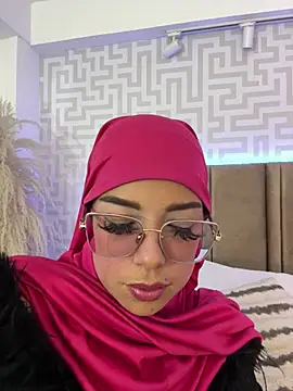 naishaa_ Adlı Modelin Canlı XXX Sohbeti